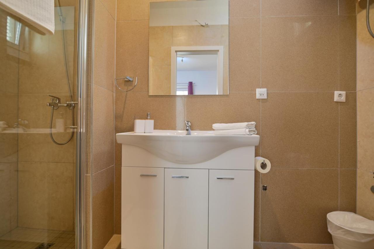 Guesthouse Kate Τρογκίρ Εξωτερικό φωτογραφία