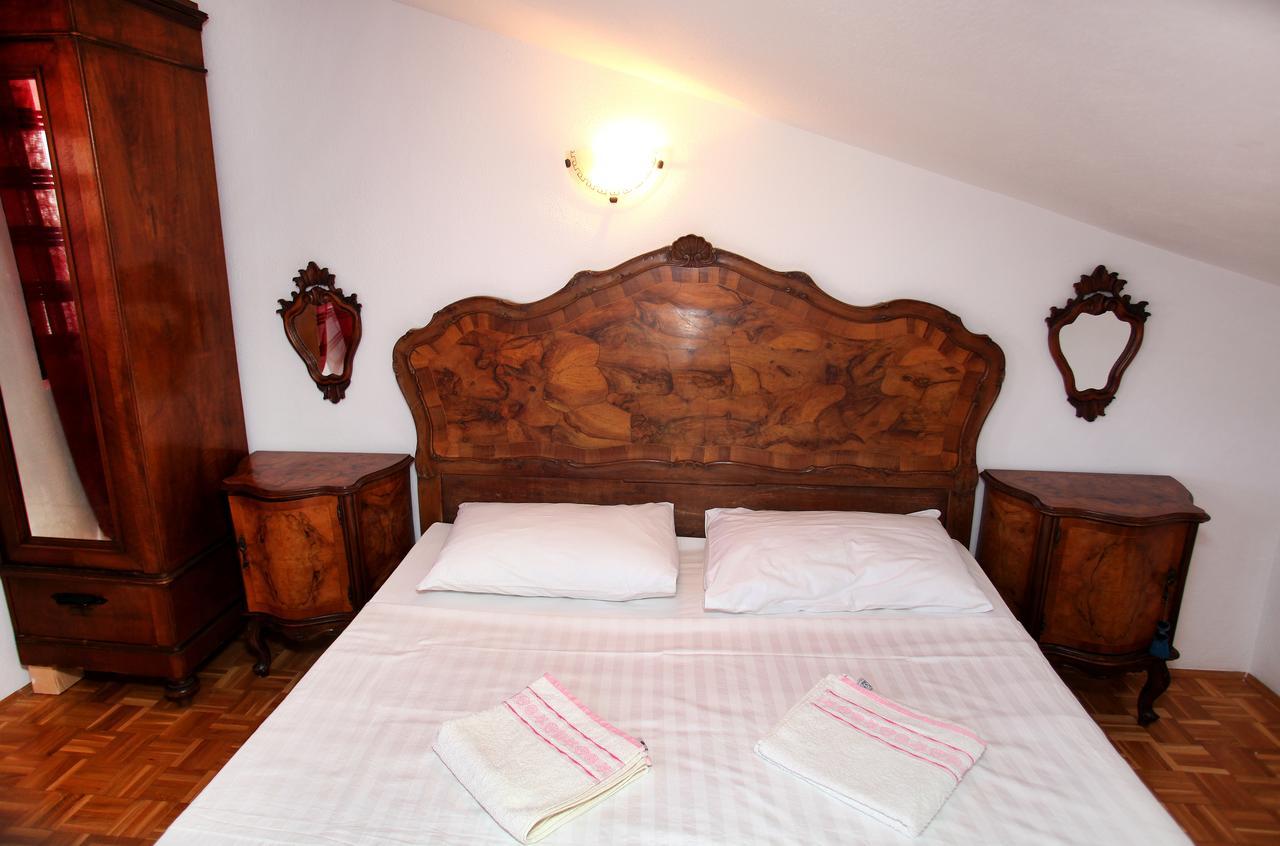 Guesthouse Kate Τρογκίρ Εξωτερικό φωτογραφία