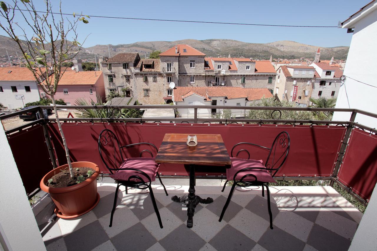 Guesthouse Kate Τρογκίρ Εξωτερικό φωτογραφία