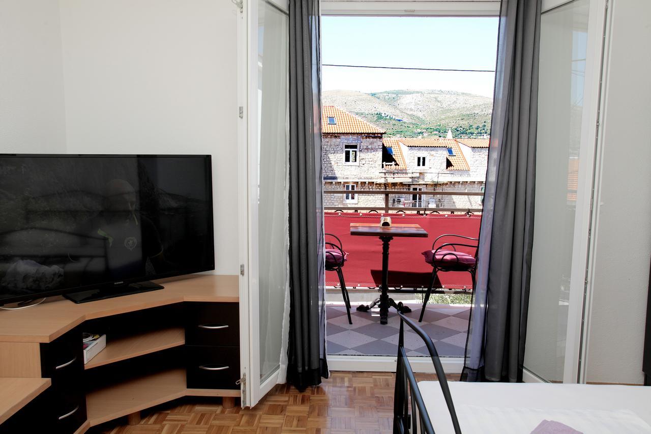 Guesthouse Kate Τρογκίρ Εξωτερικό φωτογραφία