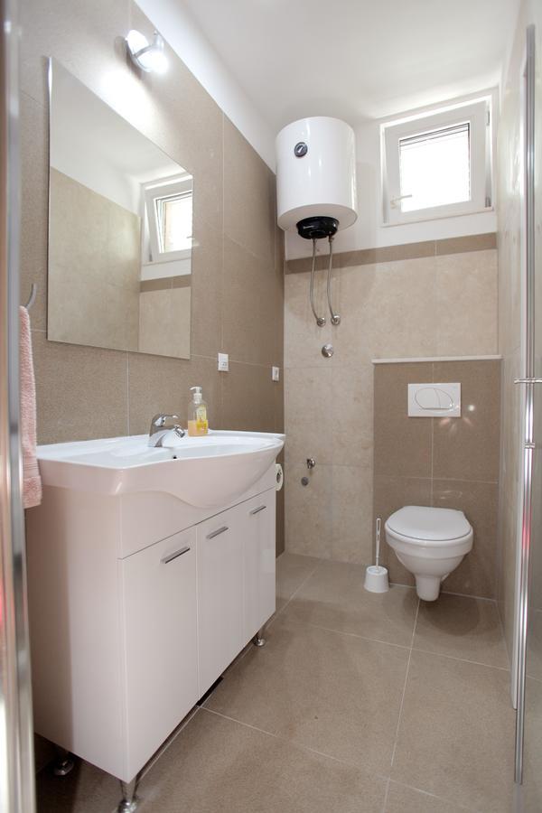 Guesthouse Kate Τρογκίρ Εξωτερικό φωτογραφία